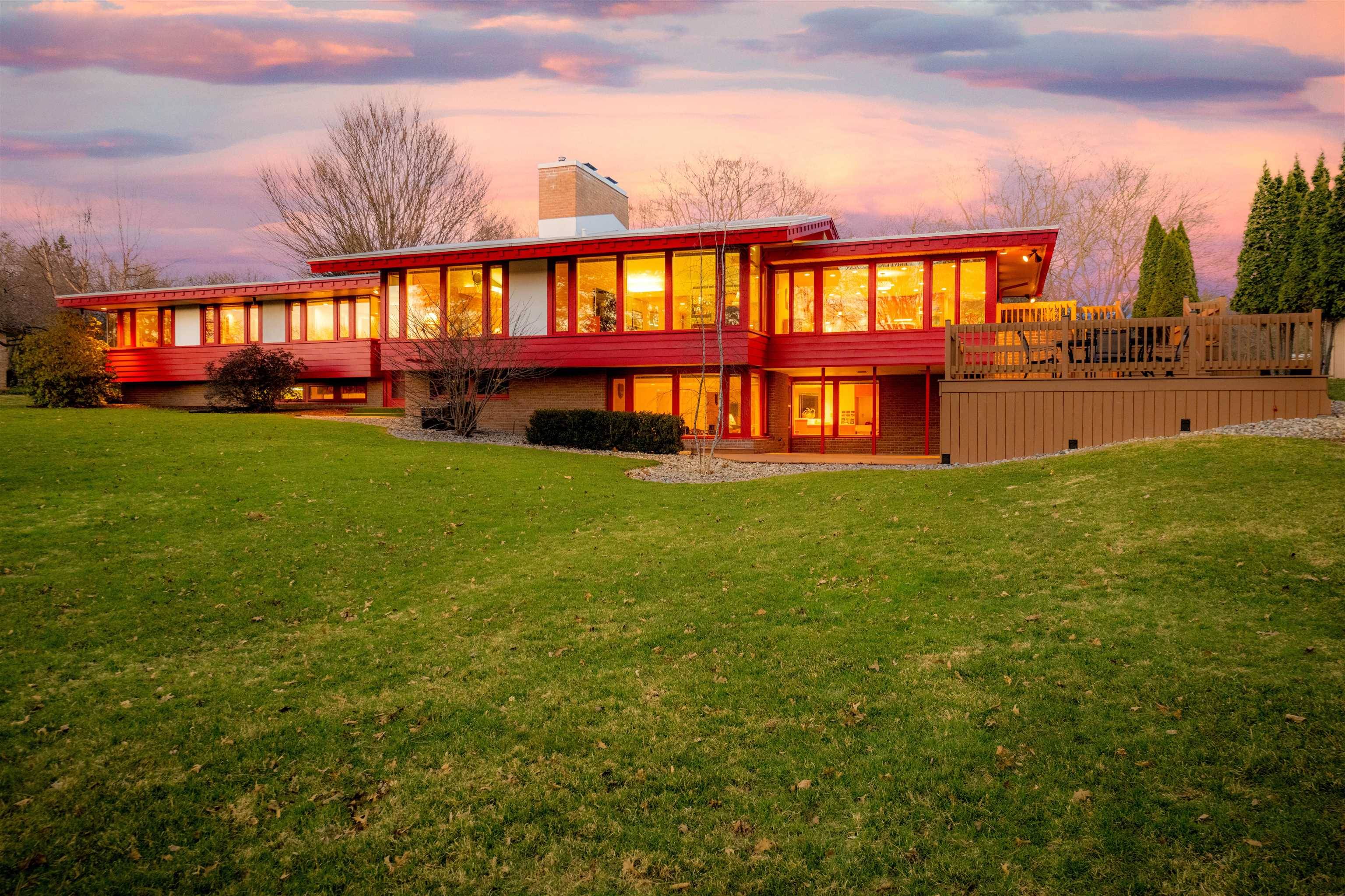 3711 Applewood Road, Midland, MI 48640