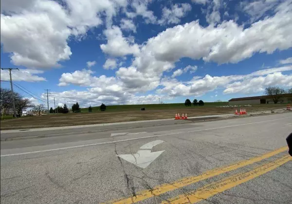 2929 S Saginaw Road, Midland, MI 48642