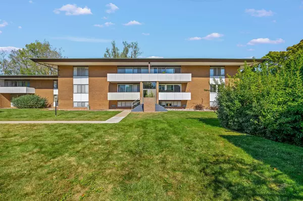 2119 Bayliss Street, Midland, MI 48640
