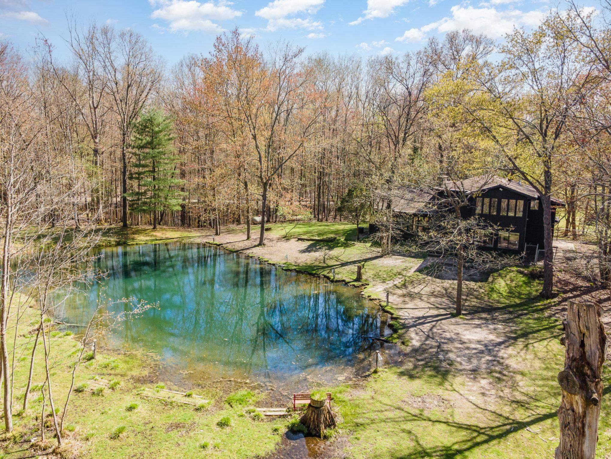 2391 N Perrine Road, Midland, MI 48642