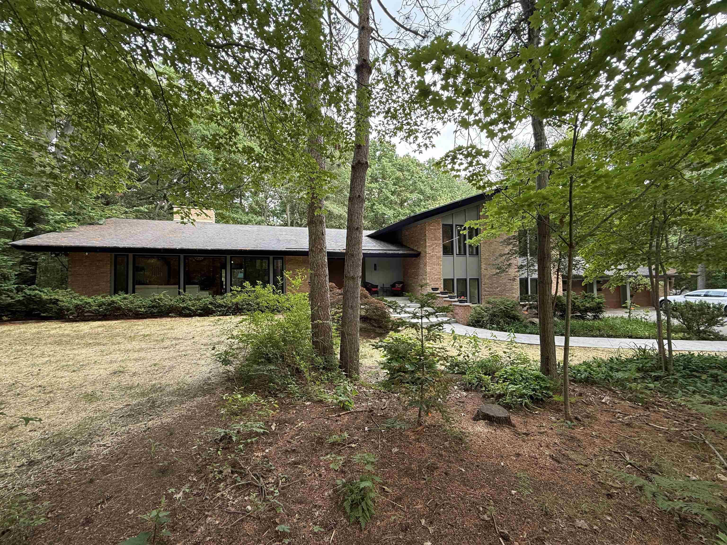 5400 Siebert Street, Midland, MI 48640