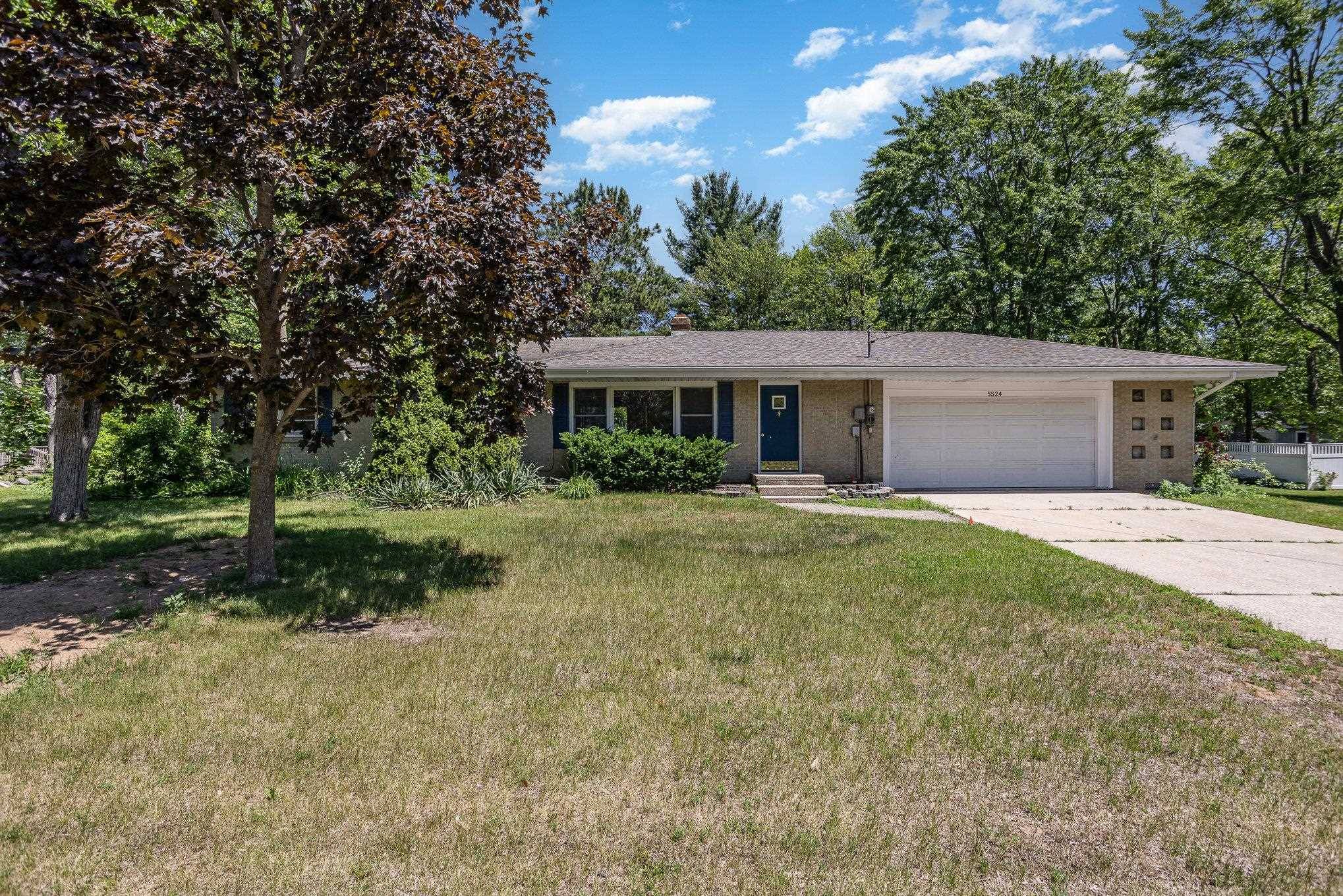 5524 Swede Avenue, Midland, MI 48642