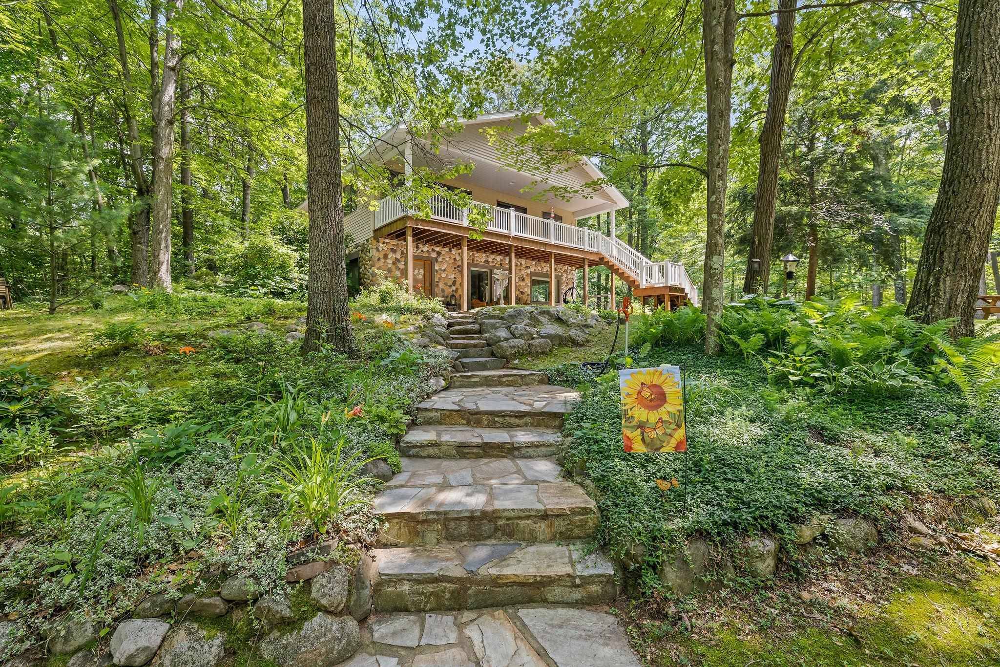 10801 N Pine Grove Road, Vestaburg, MI 48891