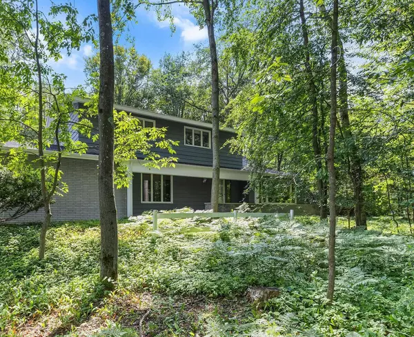 3800 E Marilyns Lane, Midland, MI 48642