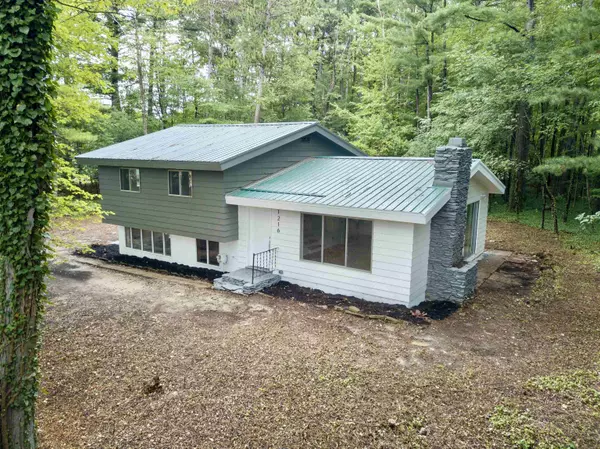 1216 N Saginaw Road, Midland, MI 48640
