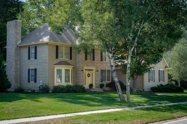 708 Chapel Lane Circle, Midland, MI 48642