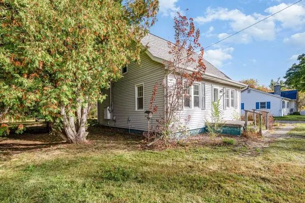 Sanford, MI 48657,738 W Irish Street