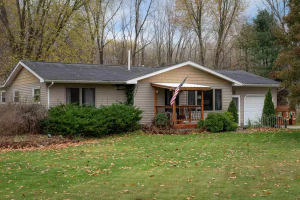 1037 W Marsh Court, Sanford, MI 48657