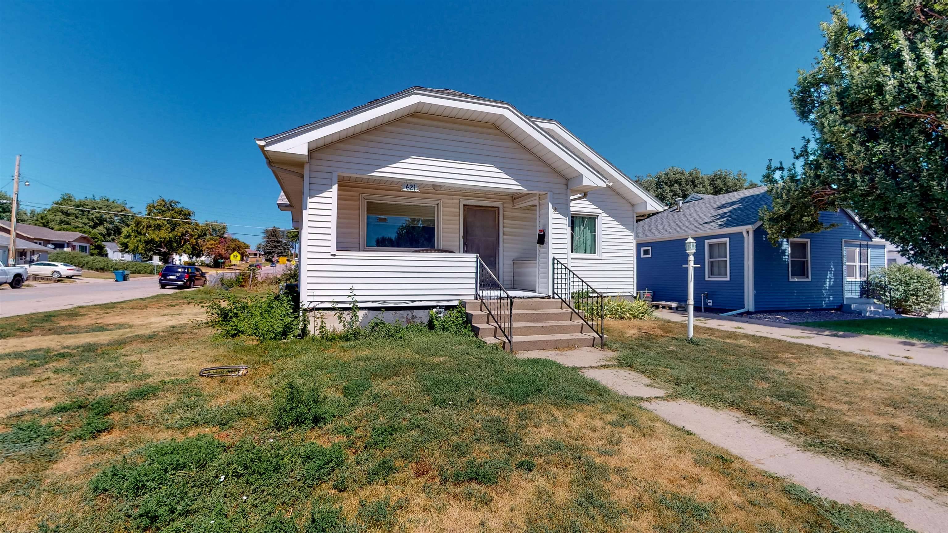 621 W 29th Street, Kearney, NE 68845
