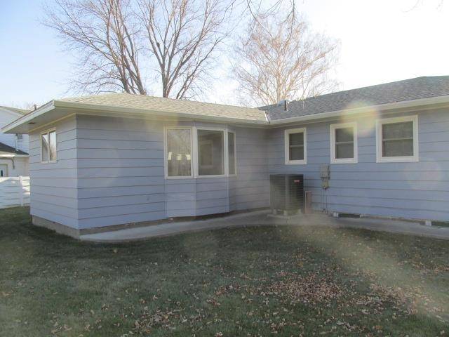 Gothenburg, NE 69138,2452 Crescent Drive