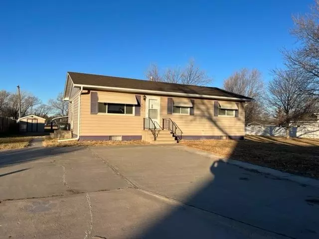 Minden, NE 68959,885 S Nebraska Avenue