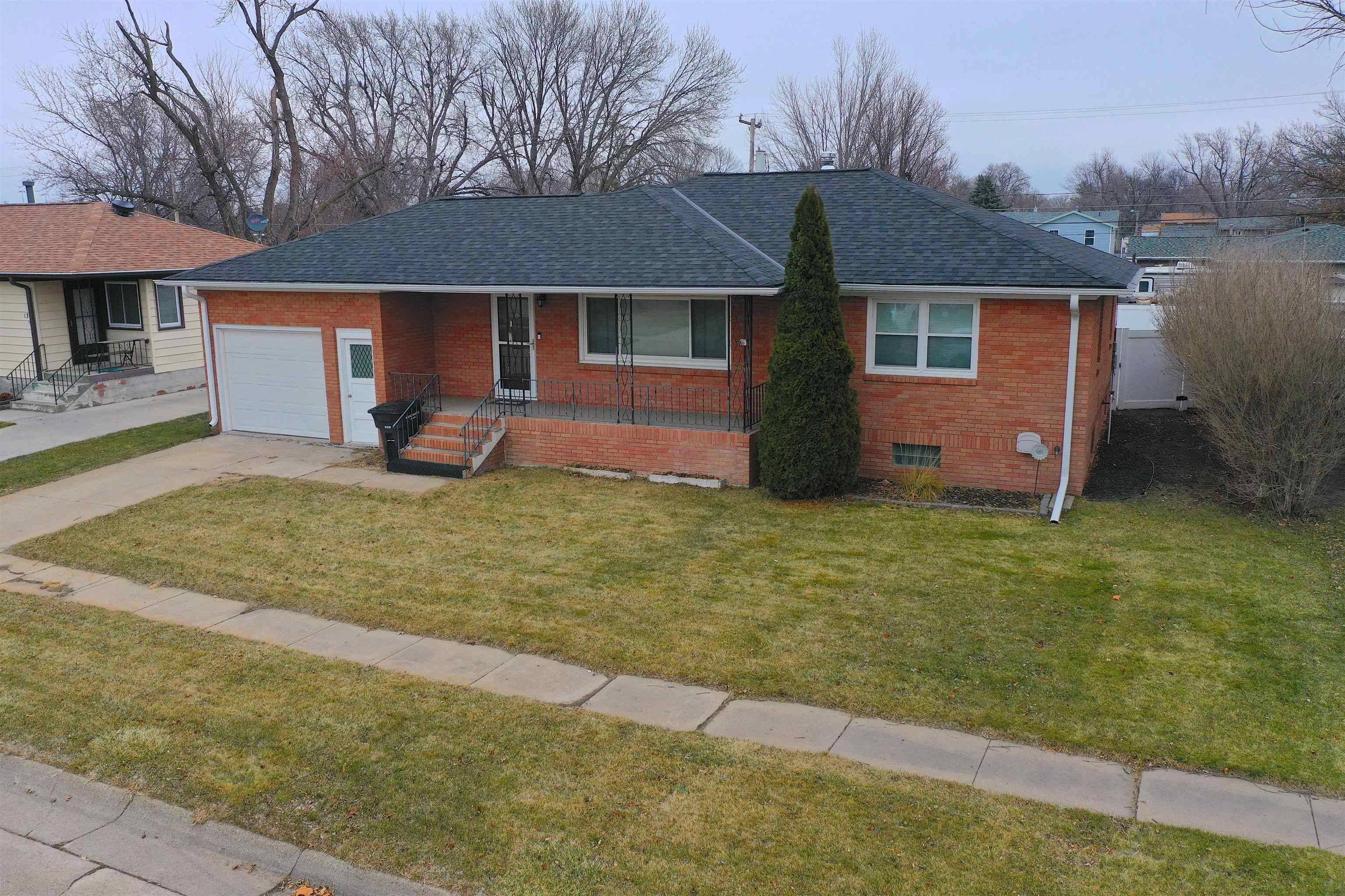 1308 N Hewett Avenue, Hastings, NE 68901
