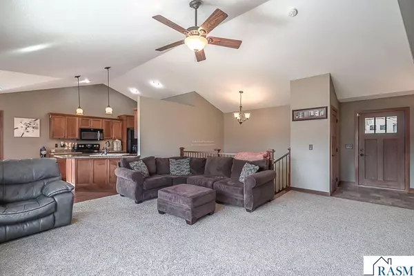 North Mankato, MN 56003,1947 Sheridan Court