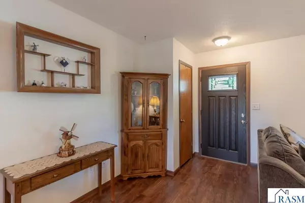 North Mankato, MN 56003,1532 James Drive