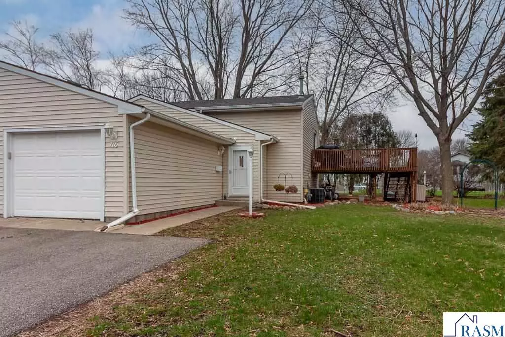 Mankato, MN 56001,116 Merlin Circle