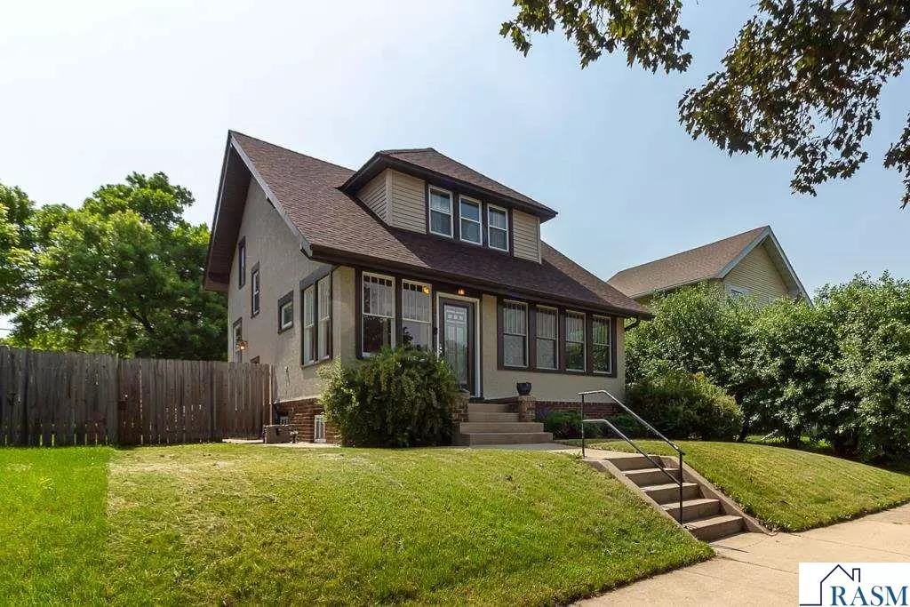 Mankato, MN 56001,813 N Broad Street