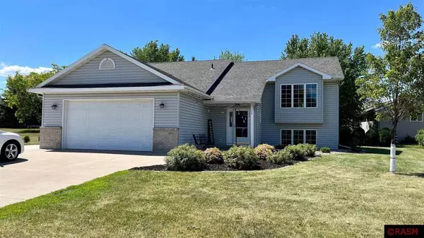 303 Hilton Drive, St. Clair, MN 56080