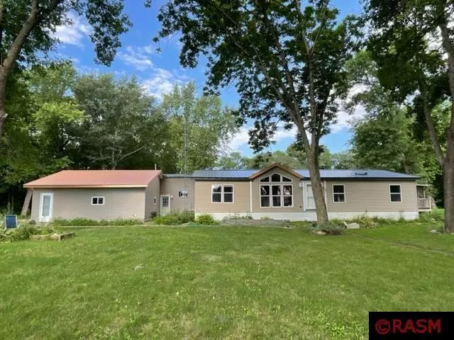New Ulm, MN 56073,11094 Shag Road