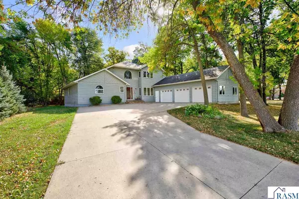 1546 Tower Boulevard, North Mankato, MN 56003