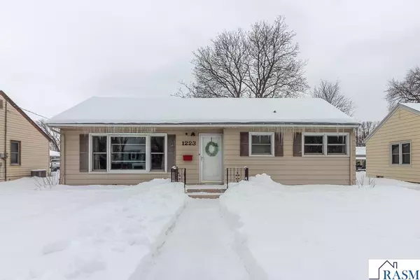 1223 Marsh Street, Mankato, MN 56001