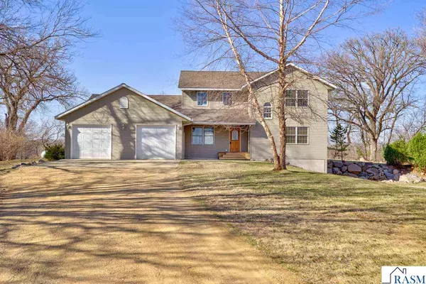 52196 173rd Street, Garden City, MN 56034