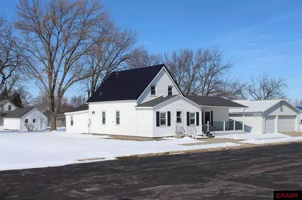 Wells, MN 56097,88 1st Ave NW