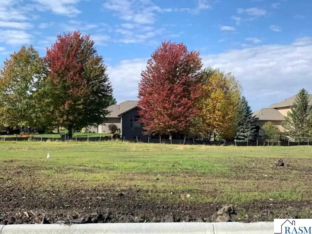 Owatonna, MN 55060,2180 NE MAPLE LEAF Lane