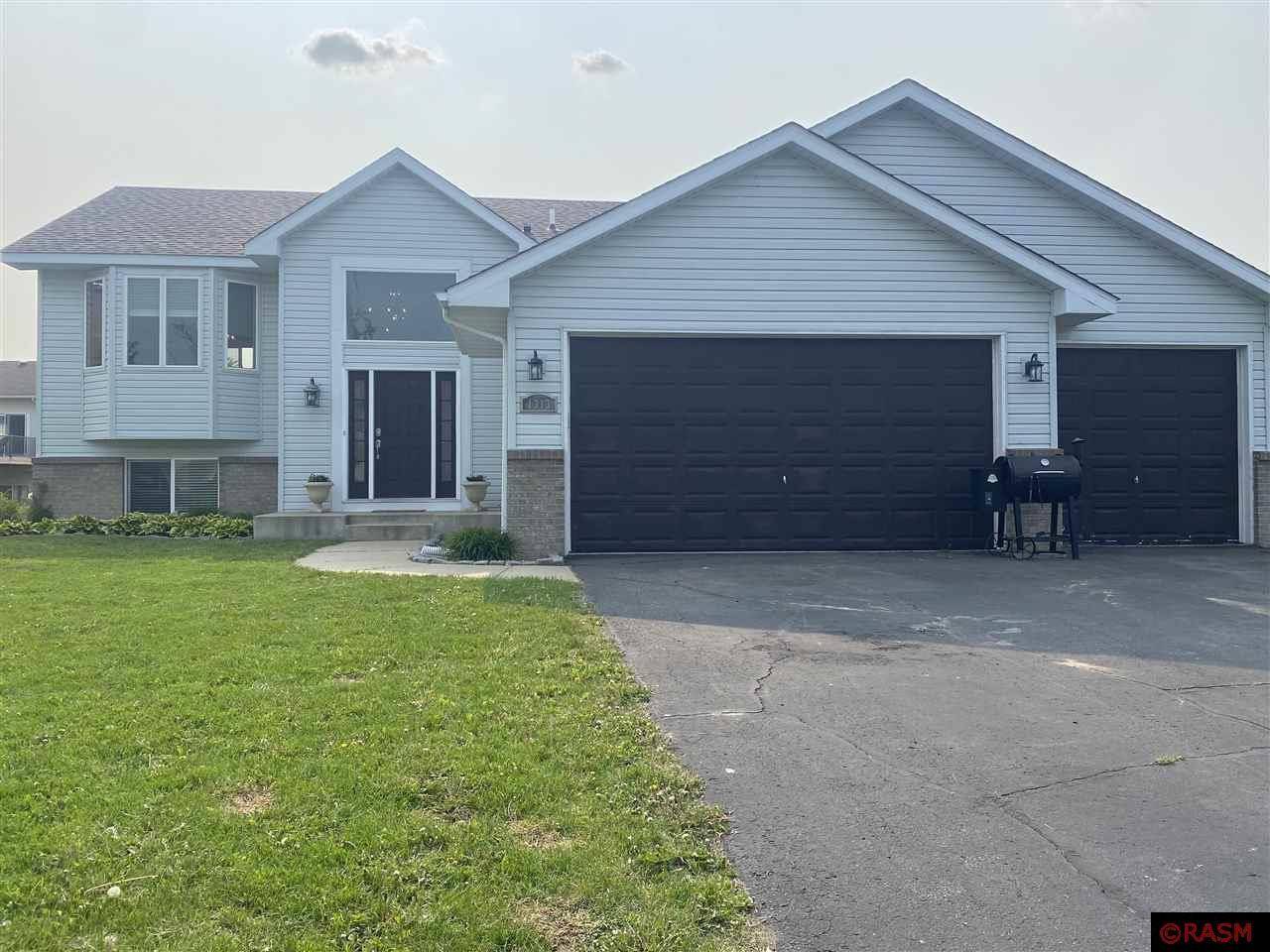 1313 Drake Cove, Mayer, MN 55360