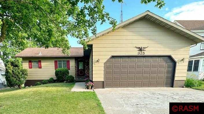 325 W South Street, Amboy, MN 56010