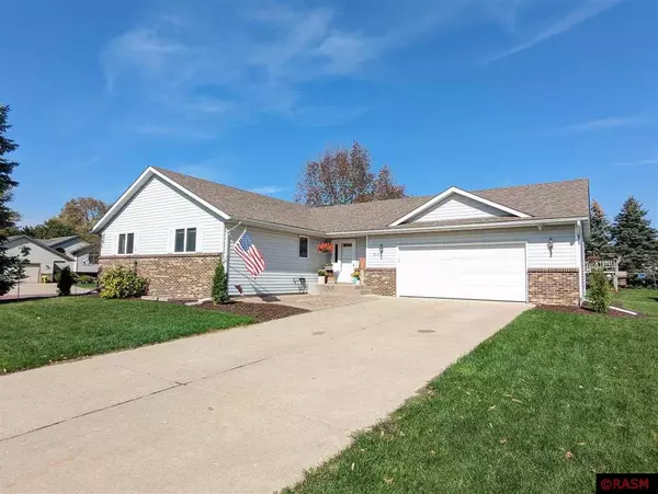 212 Opal Lane, Mankato, MN 56001