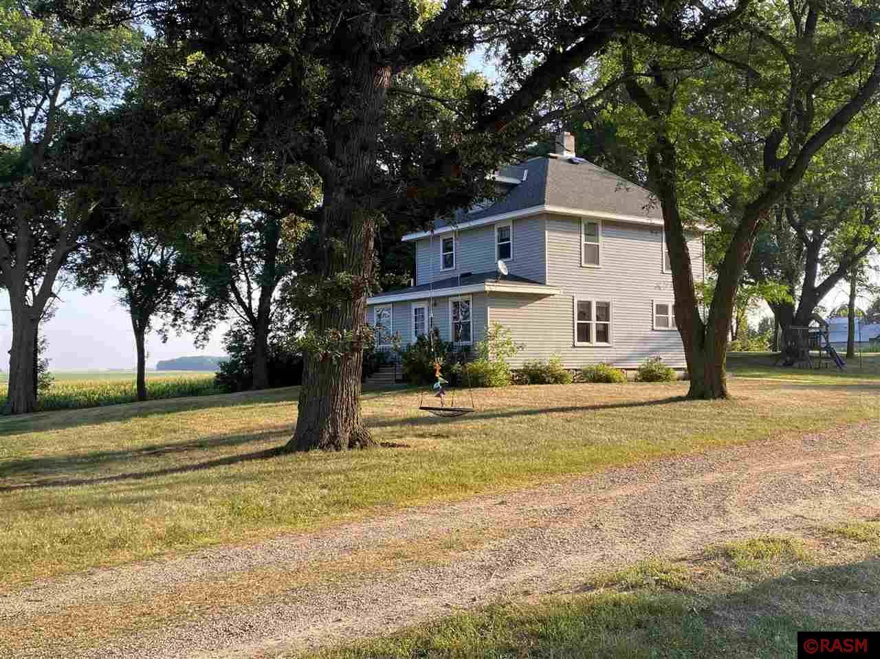 12723 135th Avenue, Hanska, MN 56073
