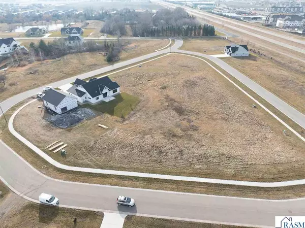 Mankato, MN 56001,140 Pine Creek Road