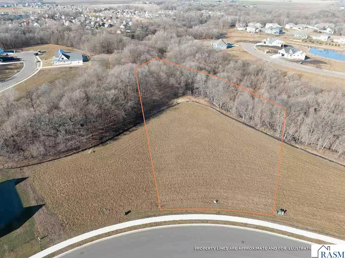 North Mankato, MN 56003,2117 Deerwood Drive