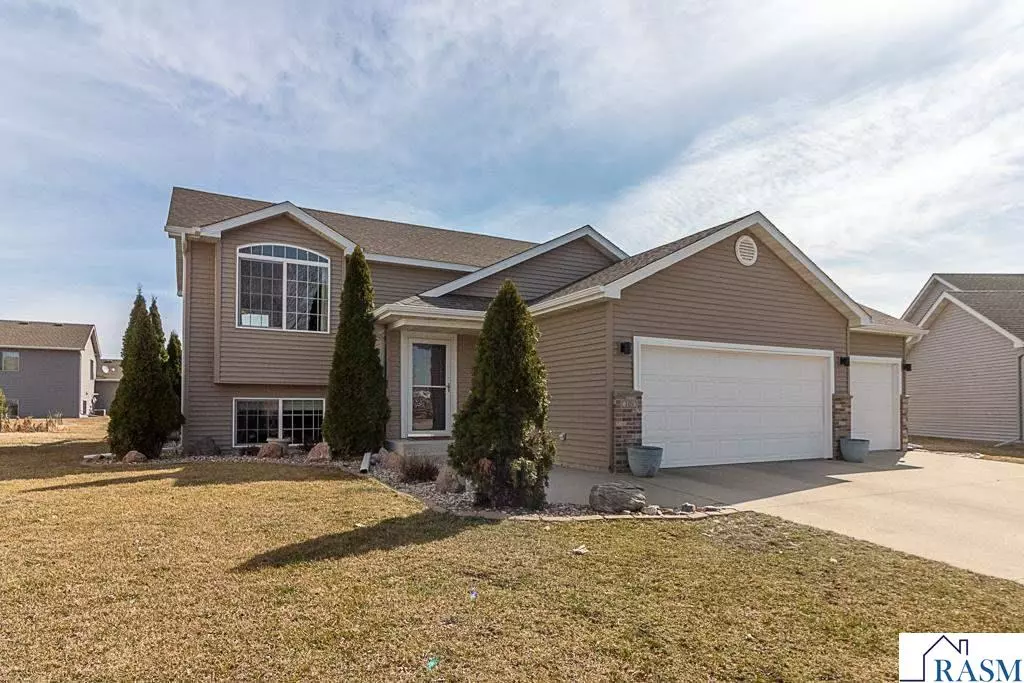 Mankato, MN 56001,105 Olympic Court