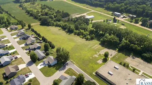 Henderson, MN 56044,XXX South Street