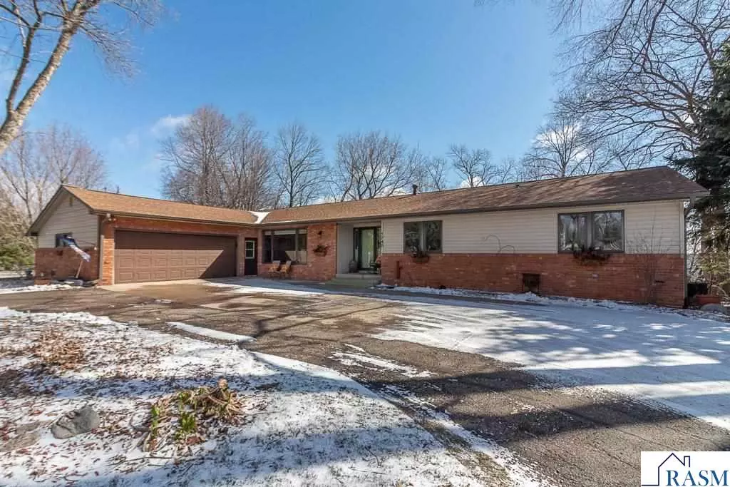 North Mankato, MN 56003,1740 Mary Lane