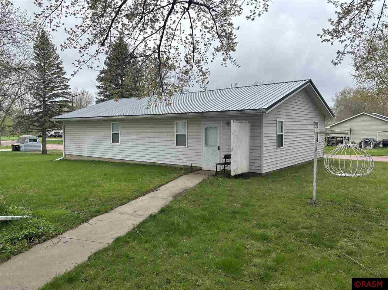 St. James, MN 56081,1206 Ninth Avenue North