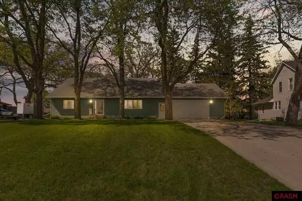 Owatonna, MN 55060,2260 La Casa Lane SE