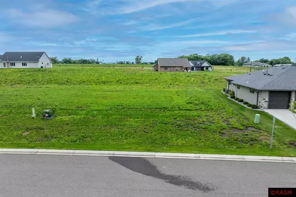 1034 Mahoe Way, Mankato, MN 56001