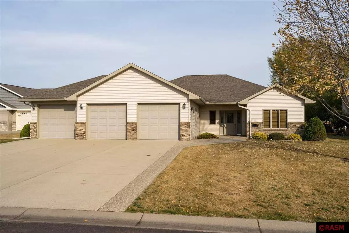 Mankato, MN 56001,112 Sakatah Lane