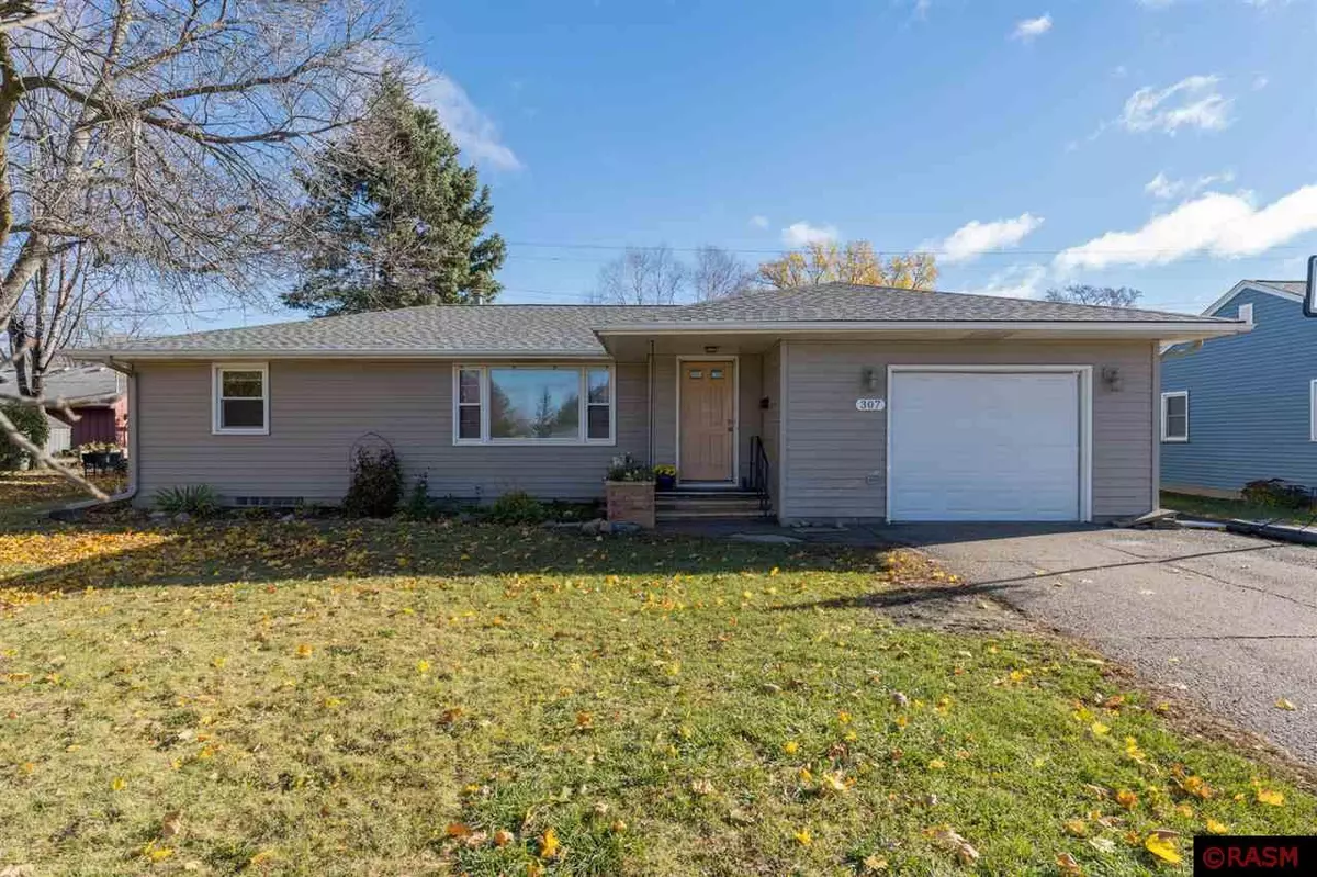 Mankato, MN 56001,307 Ellis Avenue