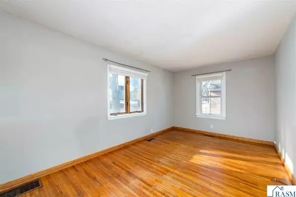 Mankato, MN 56001,508 W 6th Street