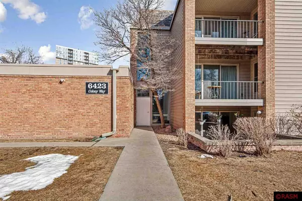 6423 colony Way, Edina, MN 55435