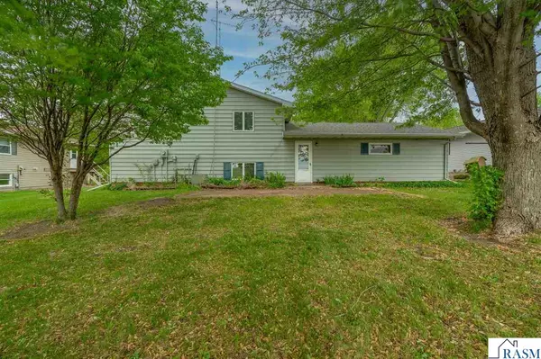 Truman, MN 56088,226 E 7th Avenue