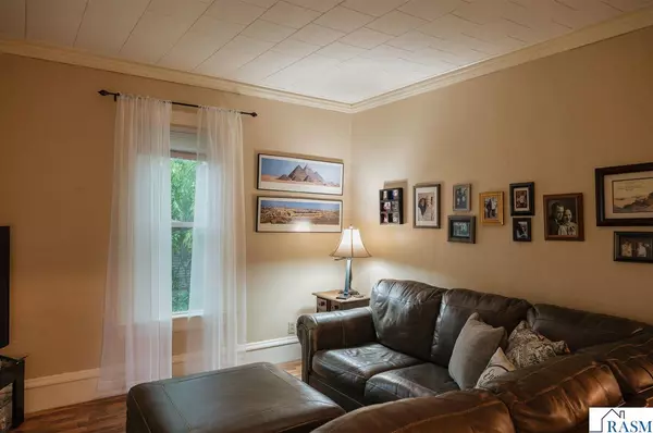 Fairmont, MN 56031,835 S Park Street