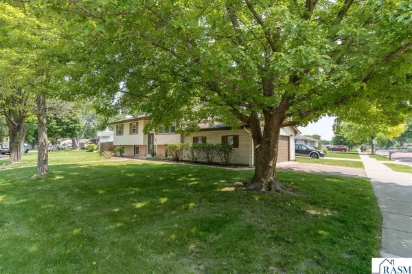 Mankato, MN 56001,101 Marabou Drive