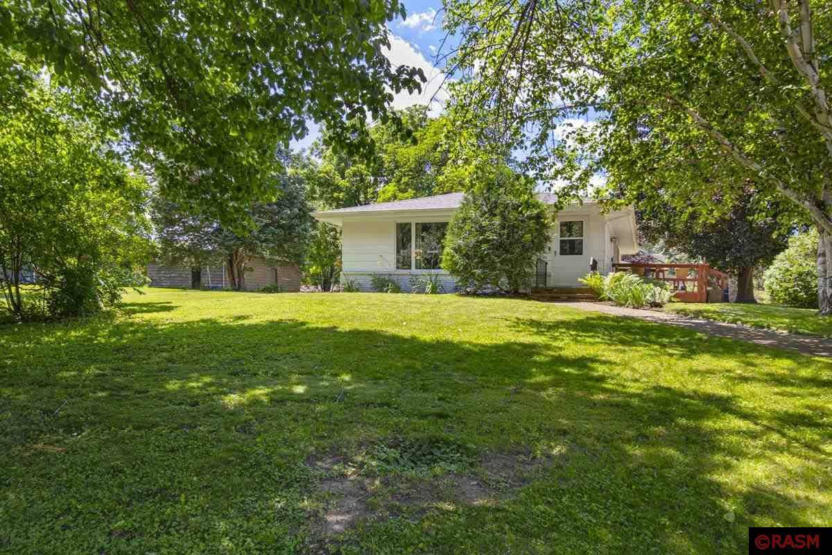 303 S 6th Street, Henderson, MN 56044