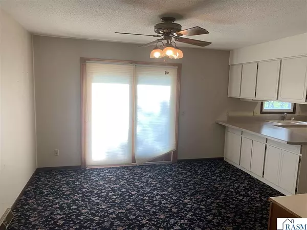 Minnesota Lake, MN 56068,531 Date Street