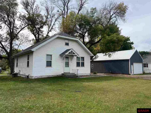 308 11th Street North, St. James, MN 56081