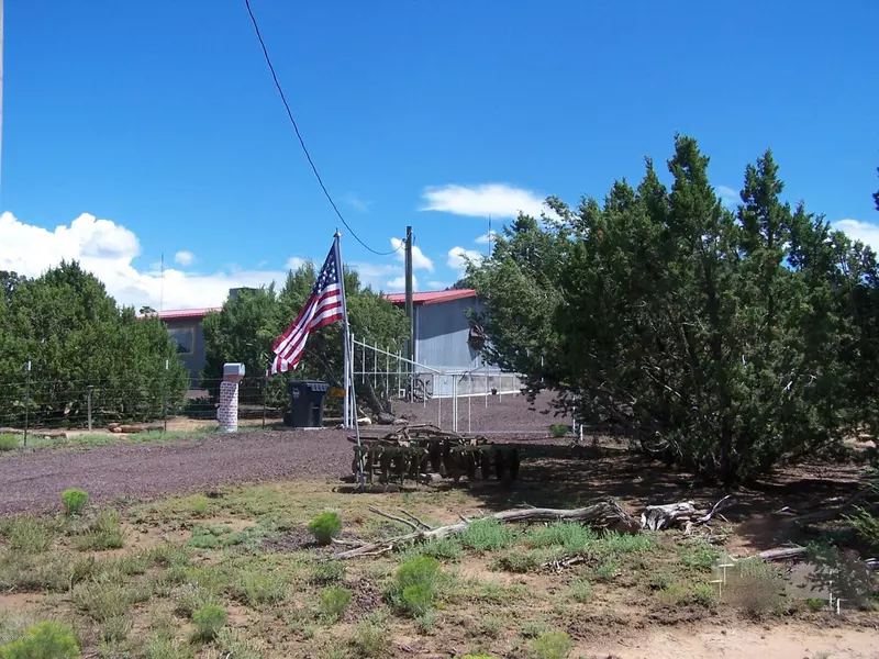 26 County Road 3044, Vernon, AZ 85940